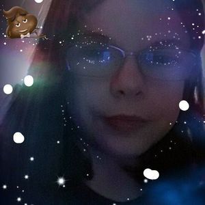 Meet your Posher, Chrystallyn